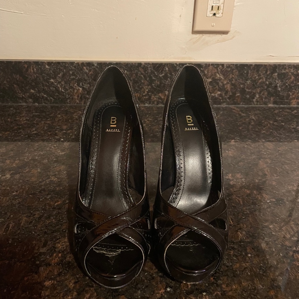 Bakers, 8, Black